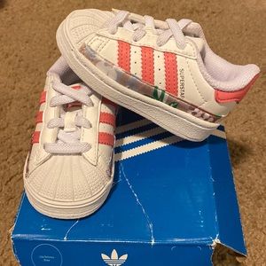 Toddler (girl) Adidas